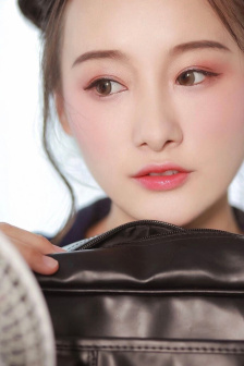 美丽小蜜桃